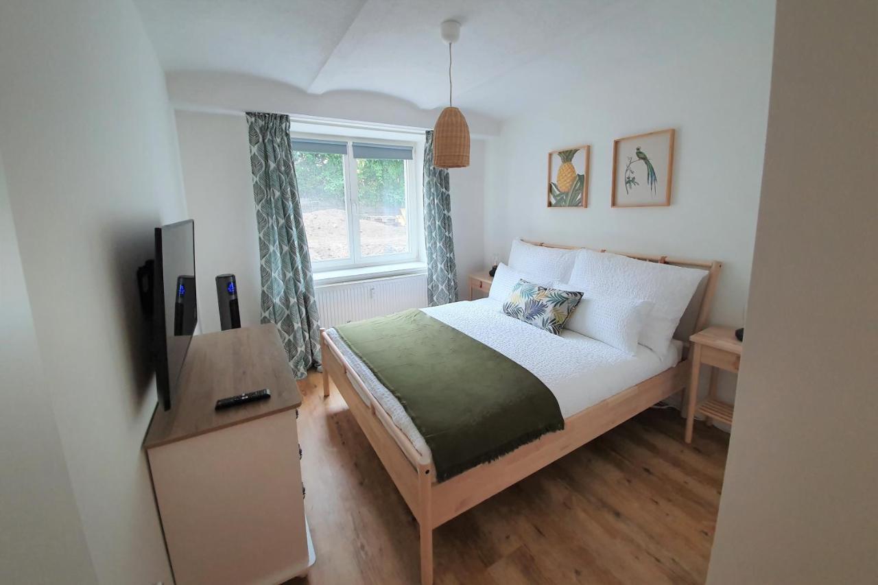 Pb Ferienwohnungen - Fewo 1 - Stilvoll Eingerichtetes Apartment Im Herzen Senftenbergs Exteriér fotografie